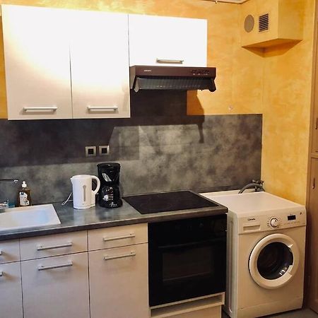 شقة F3 - Neuf - 4/6 P - Lits King Size - Wifi - Cour Le Puy-en-Velay المظهر الخارجي الصورة
