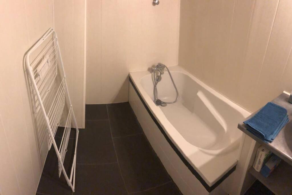 شقة F3 - Neuf - 4/6 P - Lits King Size - Wifi - Cour Le Puy-en-Velay المظهر الخارجي الصورة