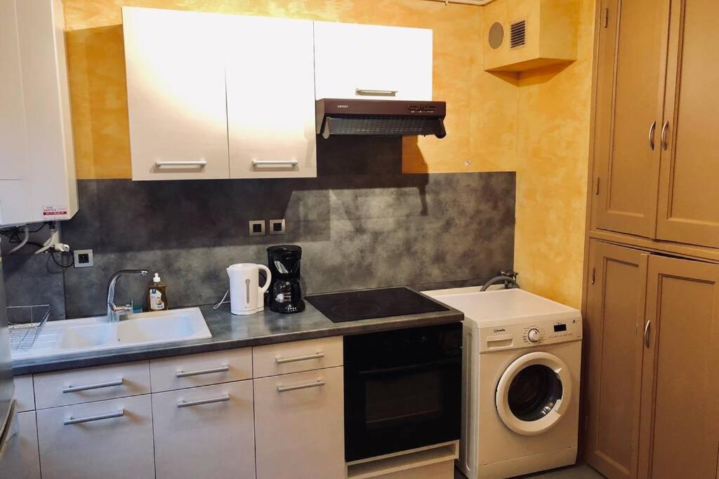 شقة F3 - Neuf - 4/6 P - Lits King Size - Wifi - Cour Le Puy-en-Velay المظهر الخارجي الصورة